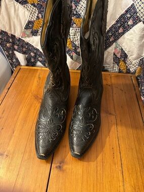 Rockin’ Country Leather Boots